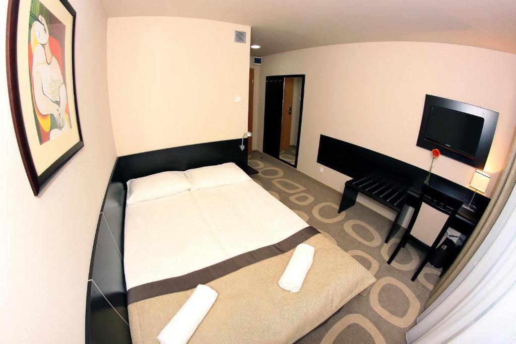 Hotel Picaro Stok Łagów Zimmer foto